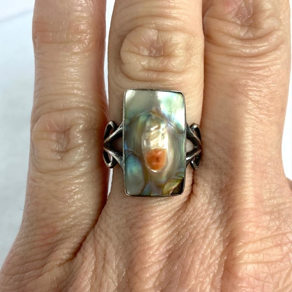 VTG Sterling Silver 925 Rectangular Blister Pearl Scrollwork Shank Ring Sz 5.25